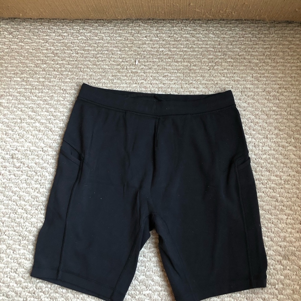 lululemon tights.